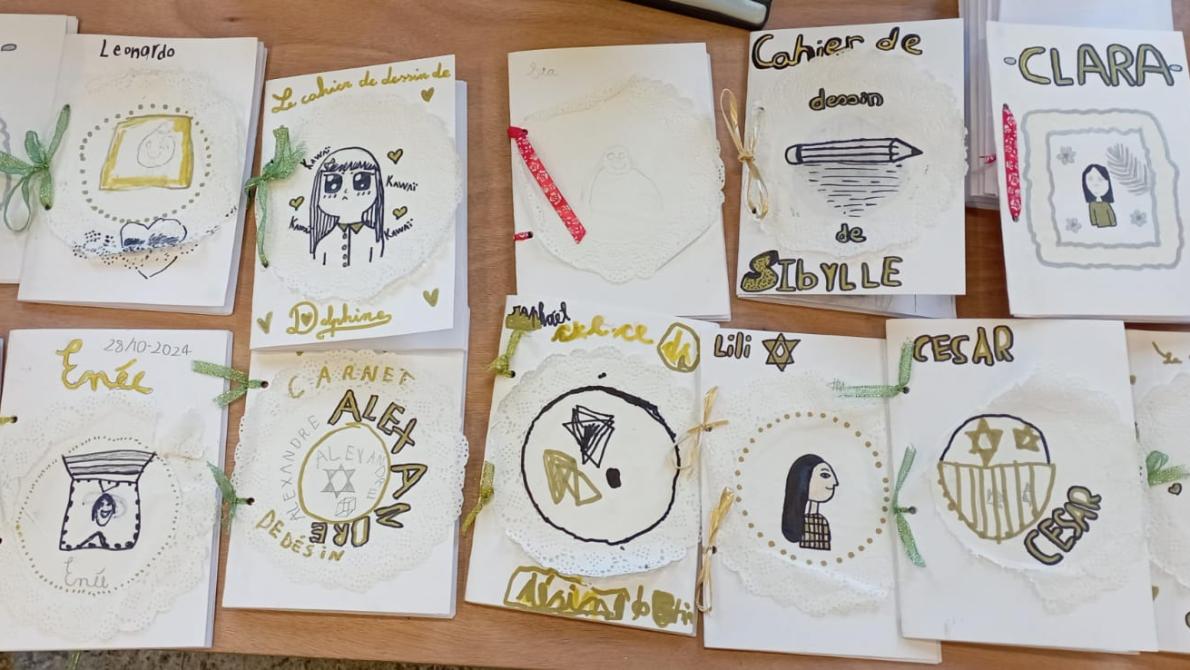 creatieve boekjes gemaakt door museumkids / livrets créatifs fait par les enfants du musée